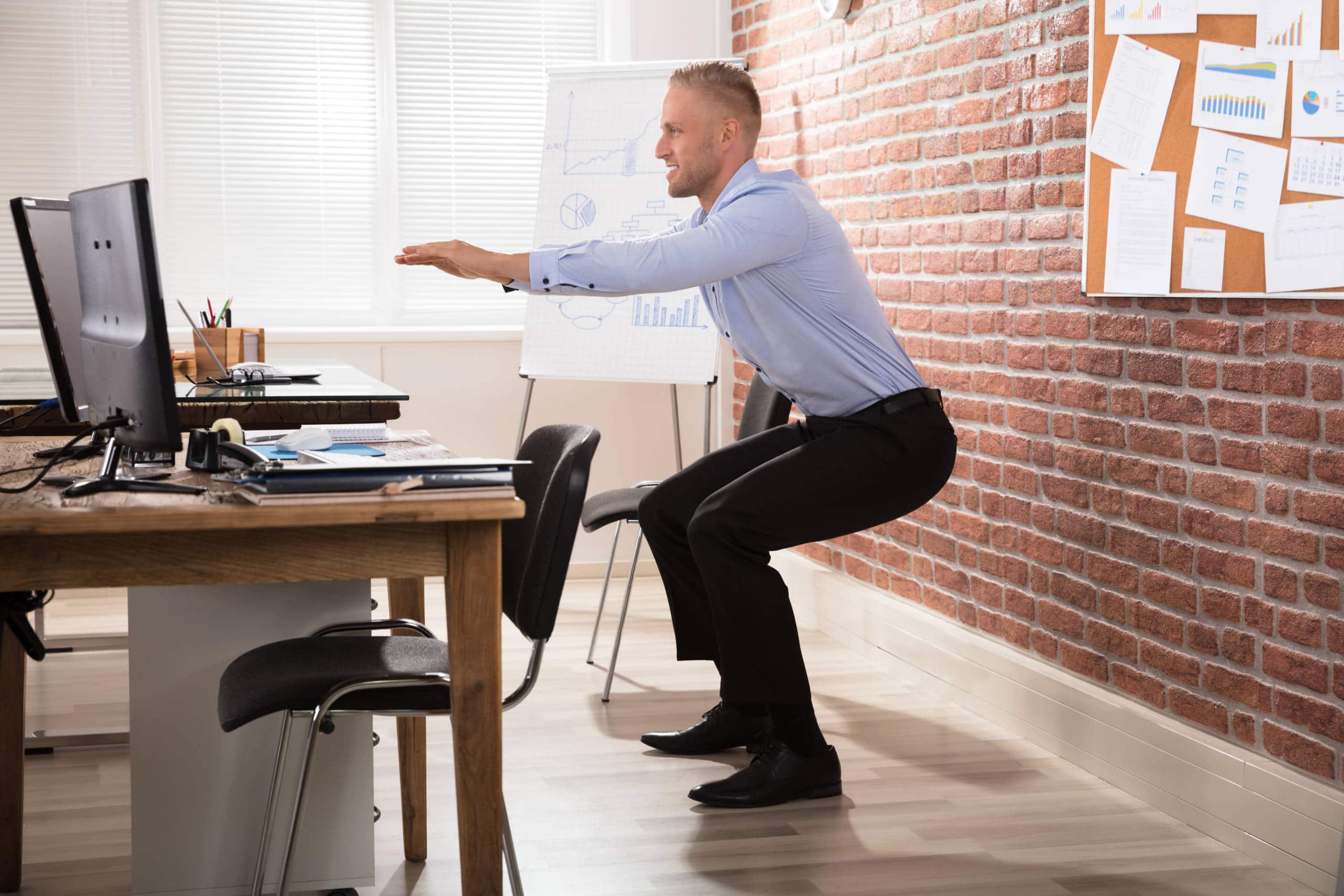 Homme Exercice au bureau